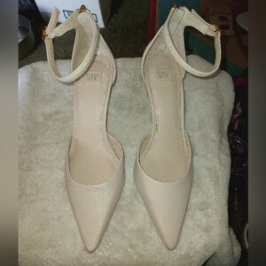 Louise et Cie Cream Heels Size 12